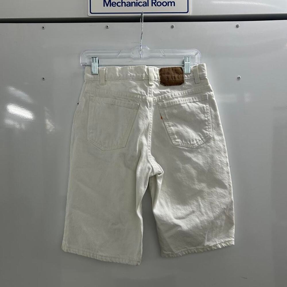 VTG White Levi's 550 Orange tab denim shorts